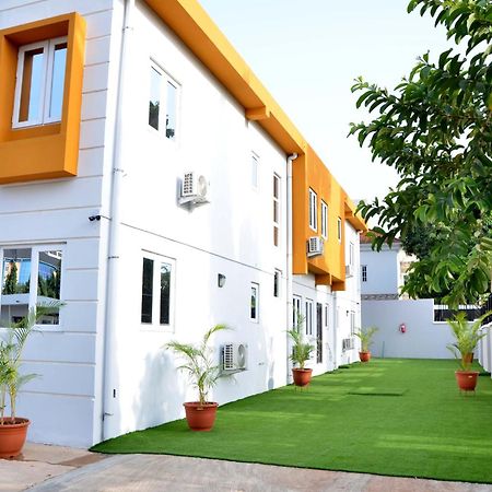 Orange Roof Lodge Abuja Exterior photo