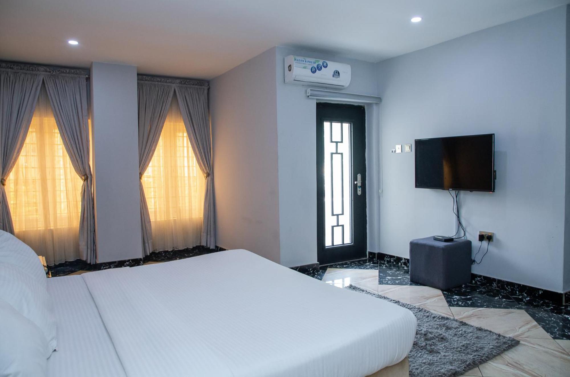 Orange Roof Lodge Abuja Exterior photo